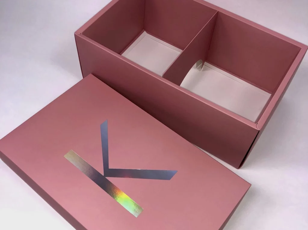 Lift-off Lid Rigid Box With Holographic Foil